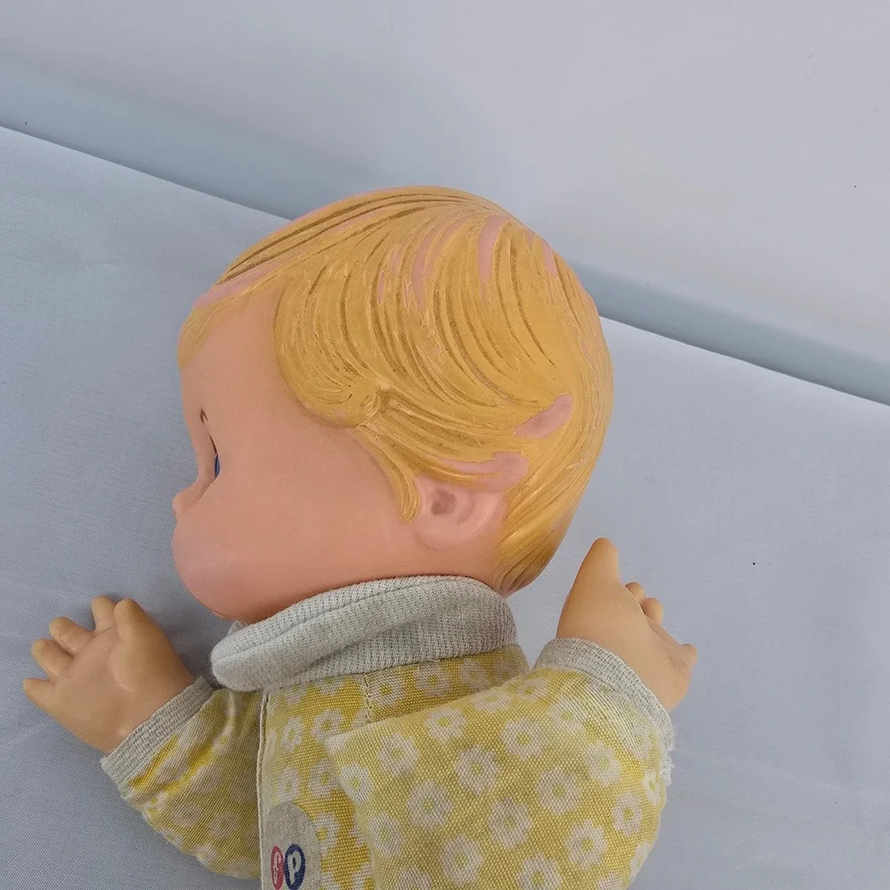 Vintage 1975 Fisher Price Honey Lap Sitter Doll Yellow Cloth Body Blue Eyes‎ Boy